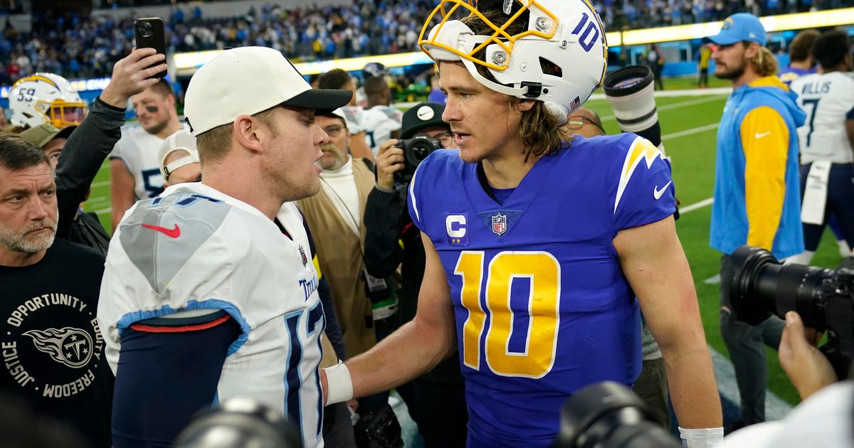 Chargers face Colts on rebound after historically poor games