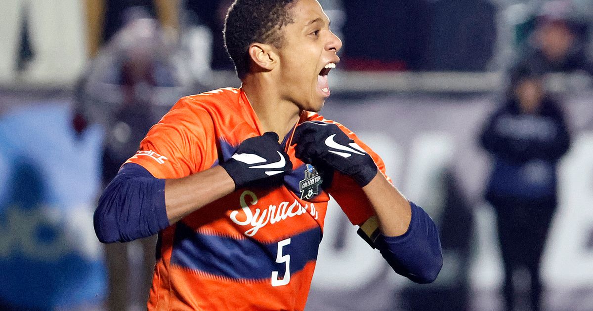 SU men's soccer settles for tie with Louisville