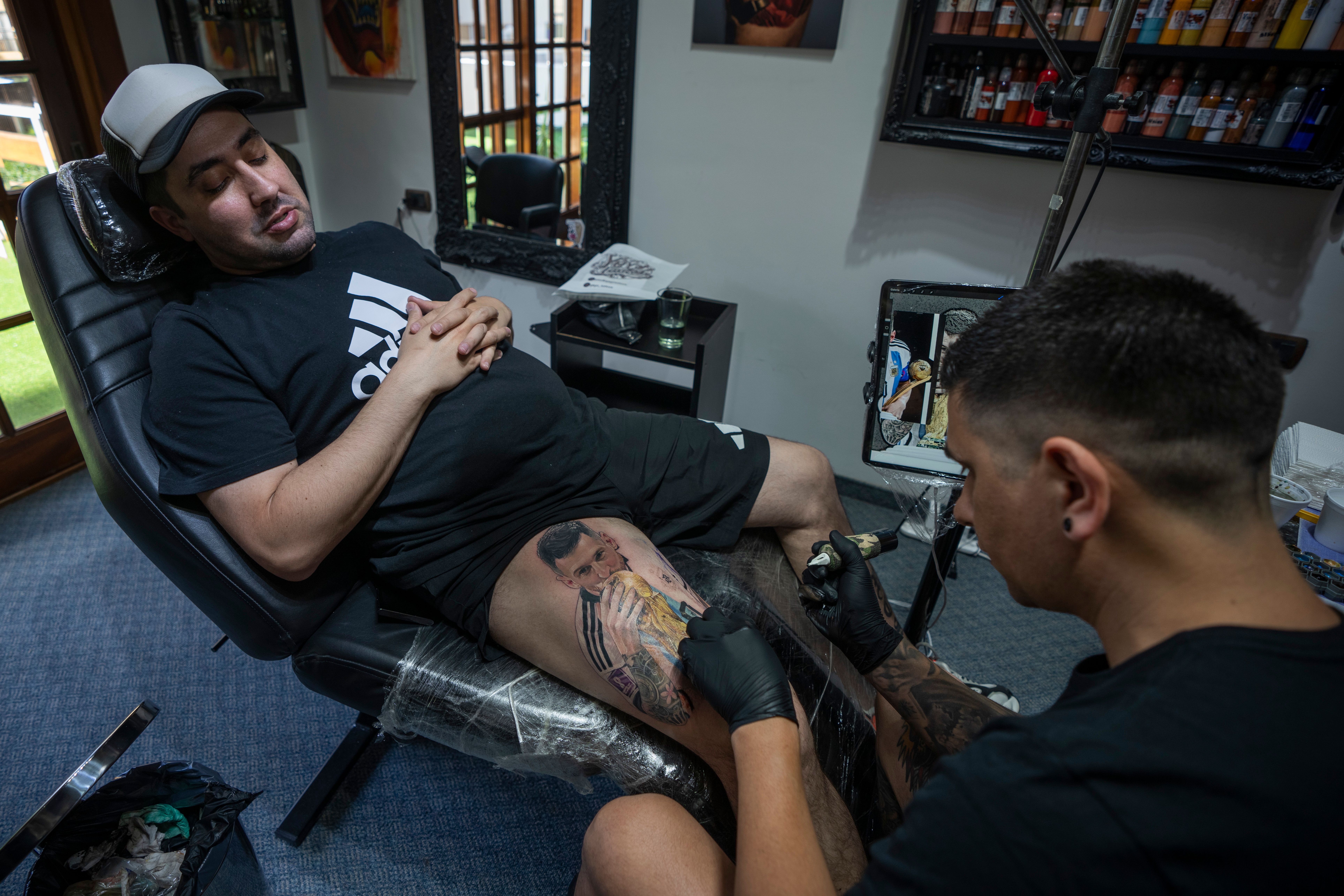 Argentines have tattoo fever following World Cup triumph  Sports   stardemcom