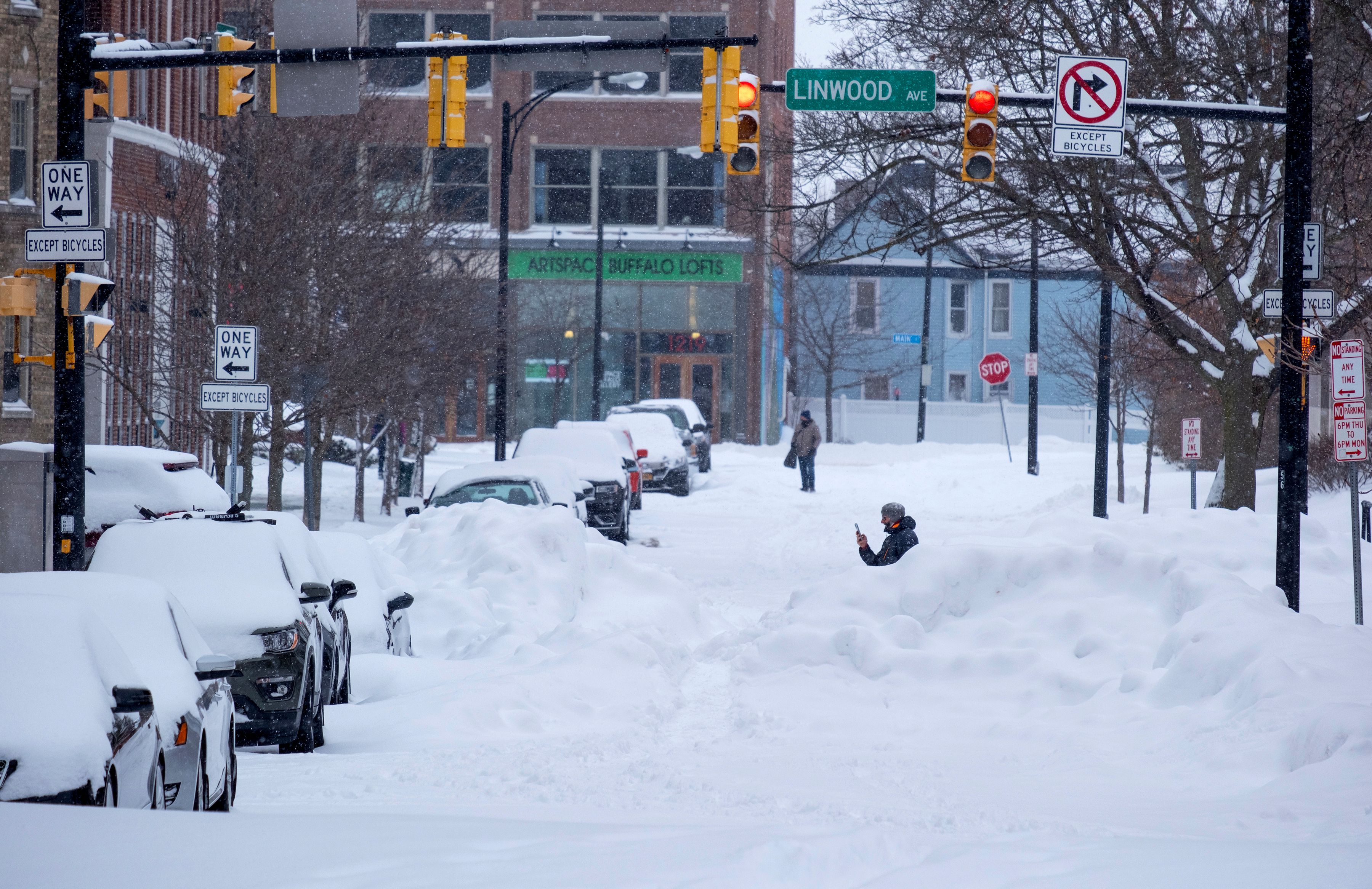 EXPLAINER How blizzard stunned even winter wise Buffalo The Seattle Times