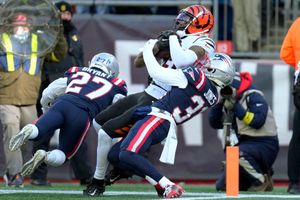 Bengals force late red zone turnover, hold off Pats 22-18 - Seattle Sports