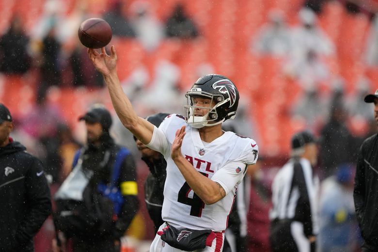 Marcus Mariota named the starting quarterback of the Atlanta Falcons 