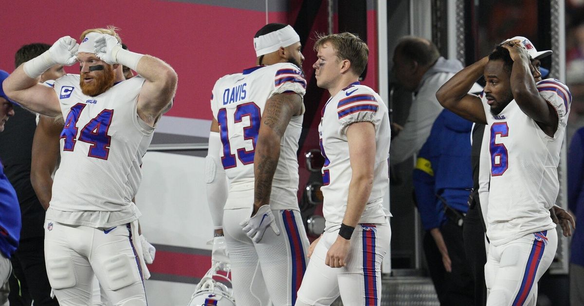 Bengals fans joined in the Lord's Prayer as Bills safety Damar