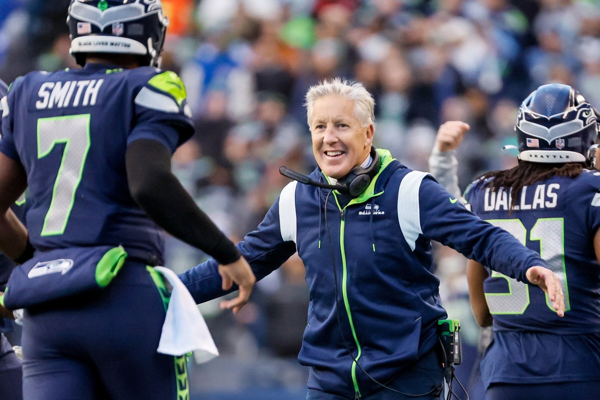 What to watch for when the Seahawks take on the Arizona Cardinals in Week  18 — plus Bob Condotta's prediction