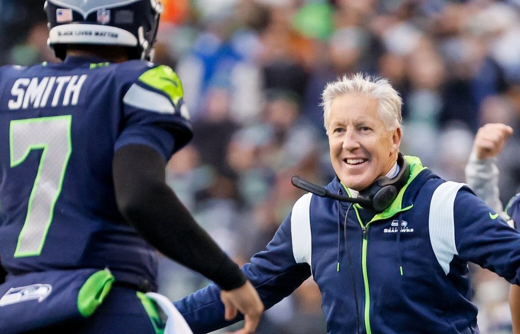 What to watch for when the Seahawks take on the Arizona Cardinals in Week  18 — plus Bob Condotta's prediction