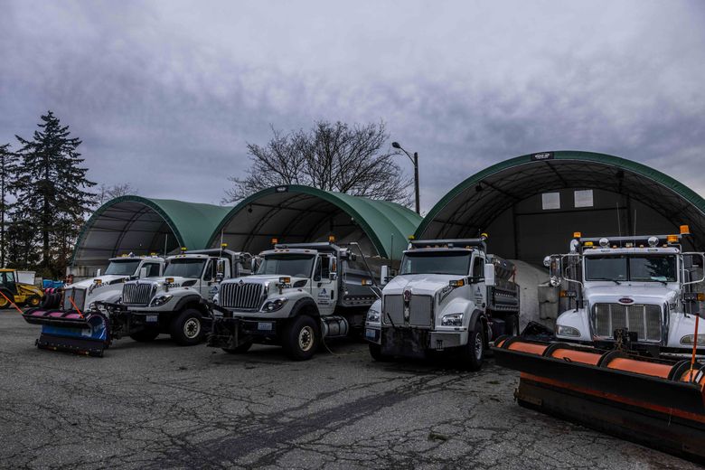 Trucks line up on the grounds at the Federal Way operations and maintenance facility. The Federal Way City Council has budgeted $42 million for a new facility, with plans for it to be built on nearby parkland. (Daniel Kim / The Seattle Times)