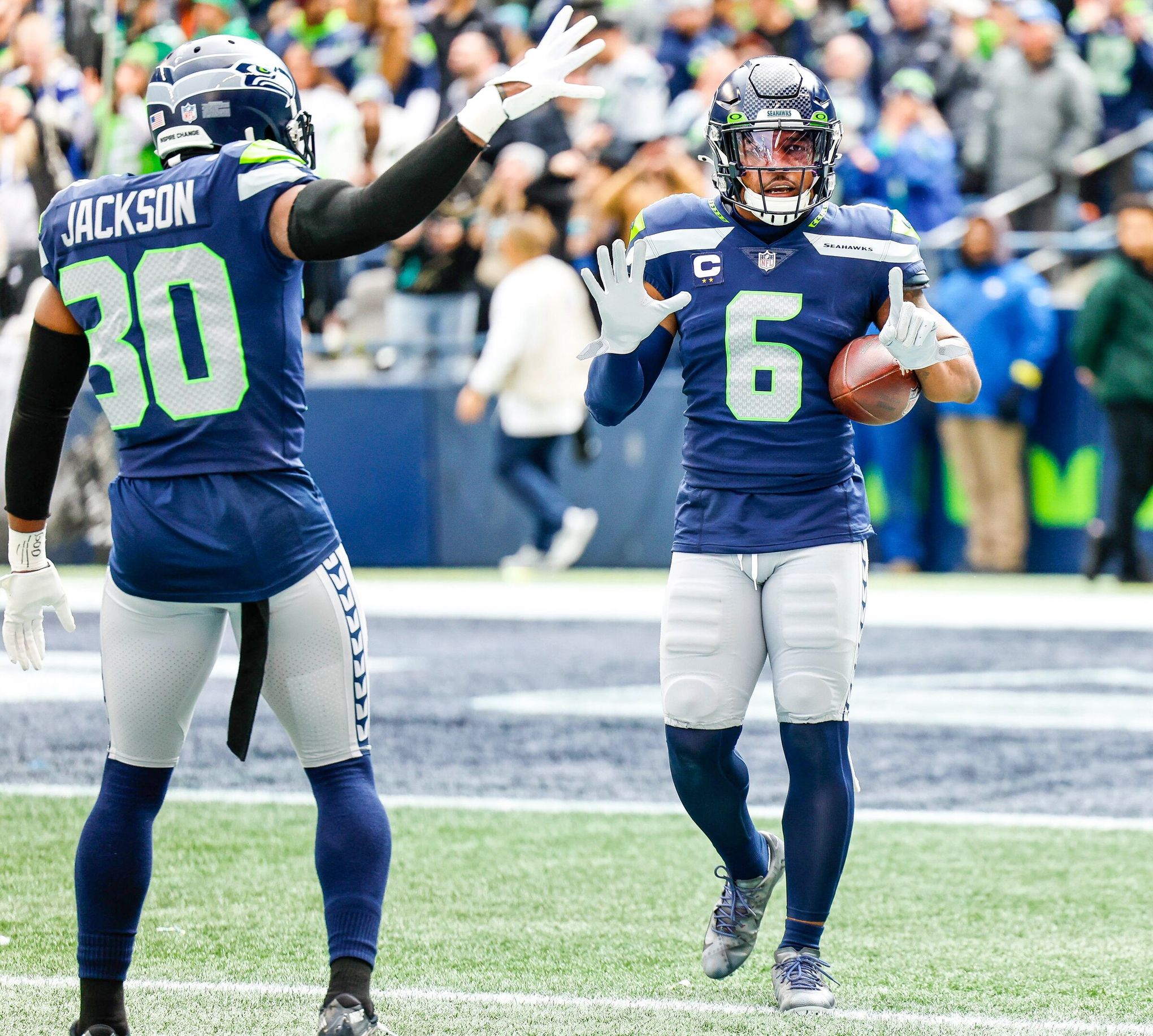 A year after gruesome injury, Seahawks' Quandre Diggs may be better than  ever