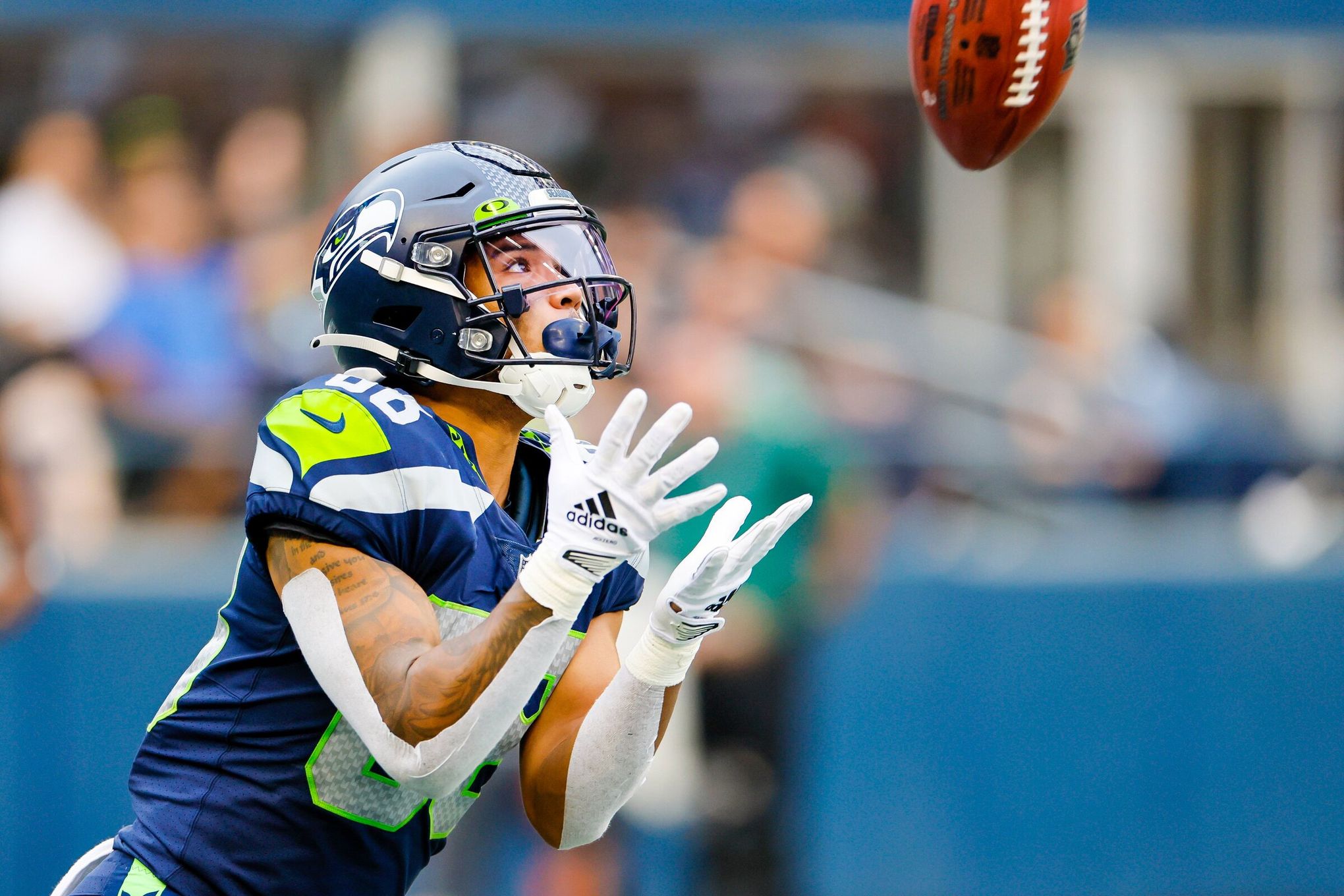 Seahawks make three roster moves before wild-card game against