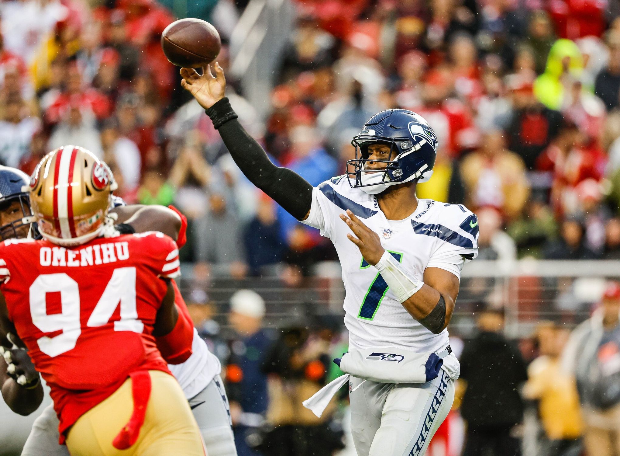 Free-agent quarterback Geno Smith to re-sign with Seahawks