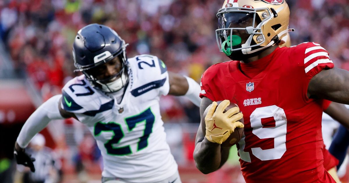 Seattle Seahawks cornerback Tariq Woolen (27) defends against the San  Francisco 49ers during an NFL football game, Sunday, Sept. 18, 2022 in  Santa Clara, Calif. (AP Photo/Lachlan Cunningham Stock Photo - Alamy