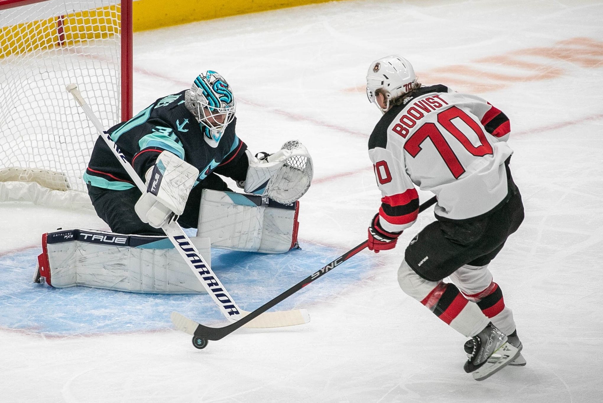New Jersey Devils Win Third Straight In Nail-Biter Against Sharks