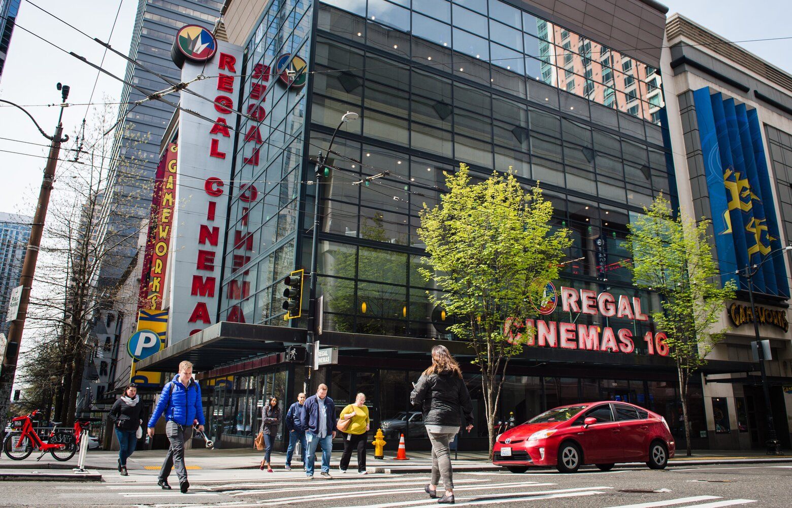 Report: Regal Meridian 16 Movie Theater In Downtown Seattle To Close ...