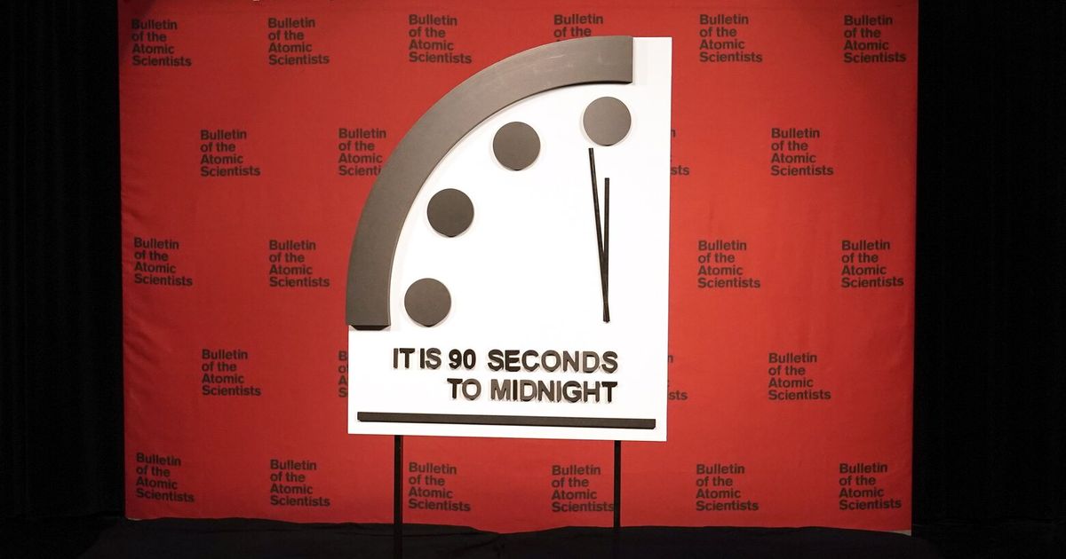 Ukraine war moves ‘Doomsday Clock’ to 90 seconds to midnight | The ...