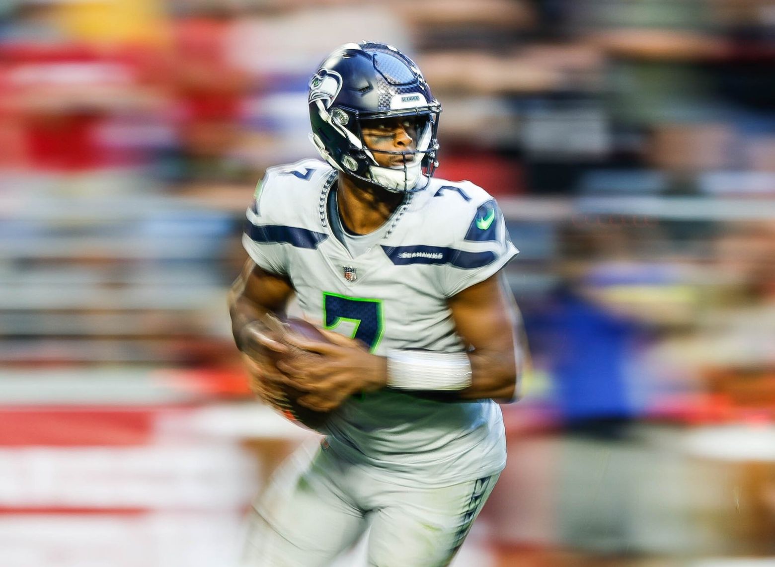Seahawks want to bring back QB Geno Smith while still creating 'balance' in  salary cap | The Seattle Times