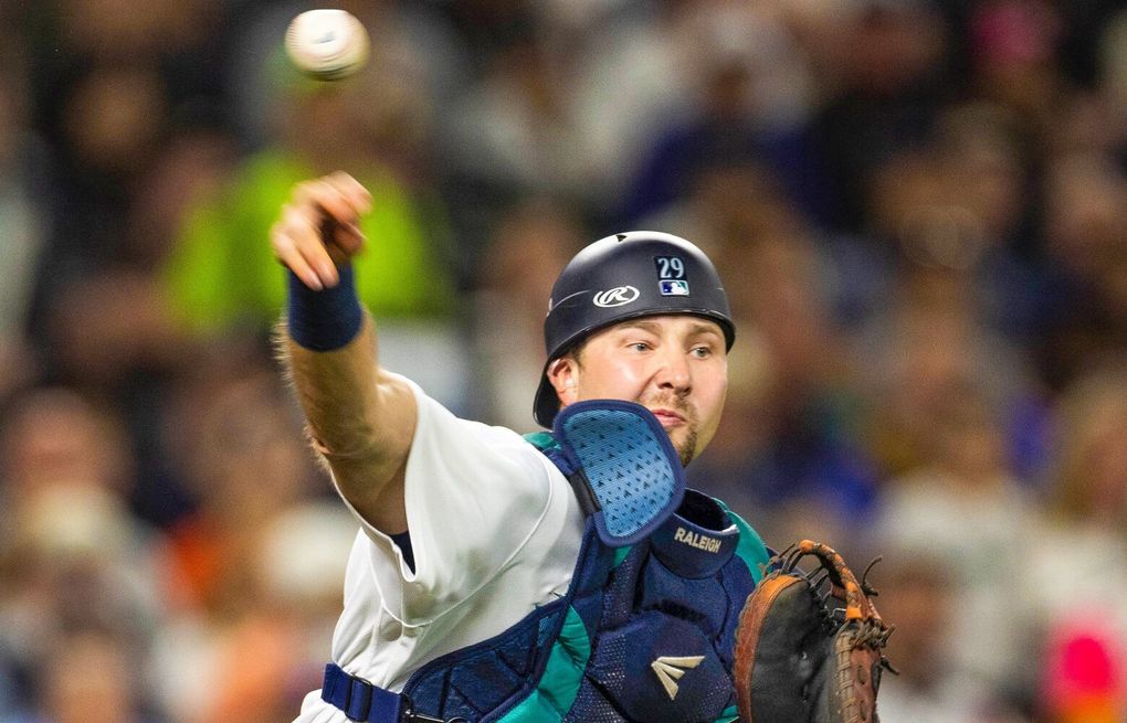 July 1202021: Seattle catcher Cal Raleigh (29) at second during