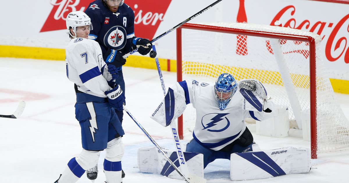 Connor's record 41st winner leads Jets past Lightning 4-2 - NBC Sports