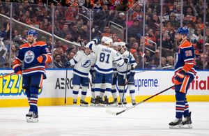 Edmonton Oilers on X: We signed Zach Hyman two years ago today 🙂 He's  scored 137 points in 155 regular season games plus 27 points in 28 playoff  appearances while in an #