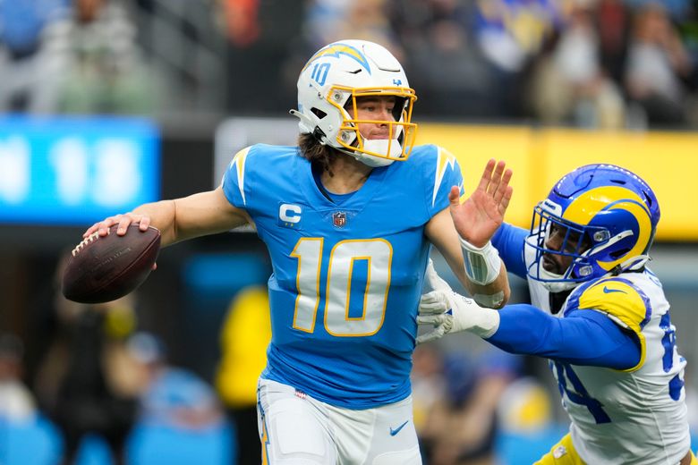 NFL Fans React To Chargers QB Justin Herbert Looking Nearly