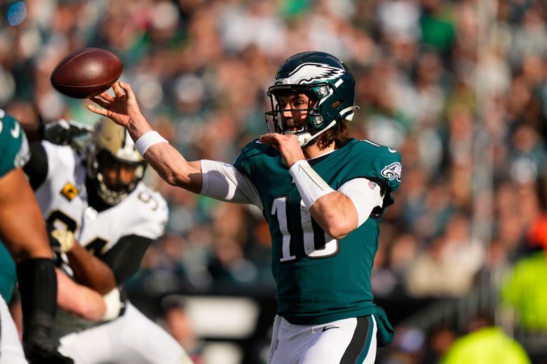 Hurts returns from injury, leads Eagles to No. 1 seed in NFC - Seattle  Sports