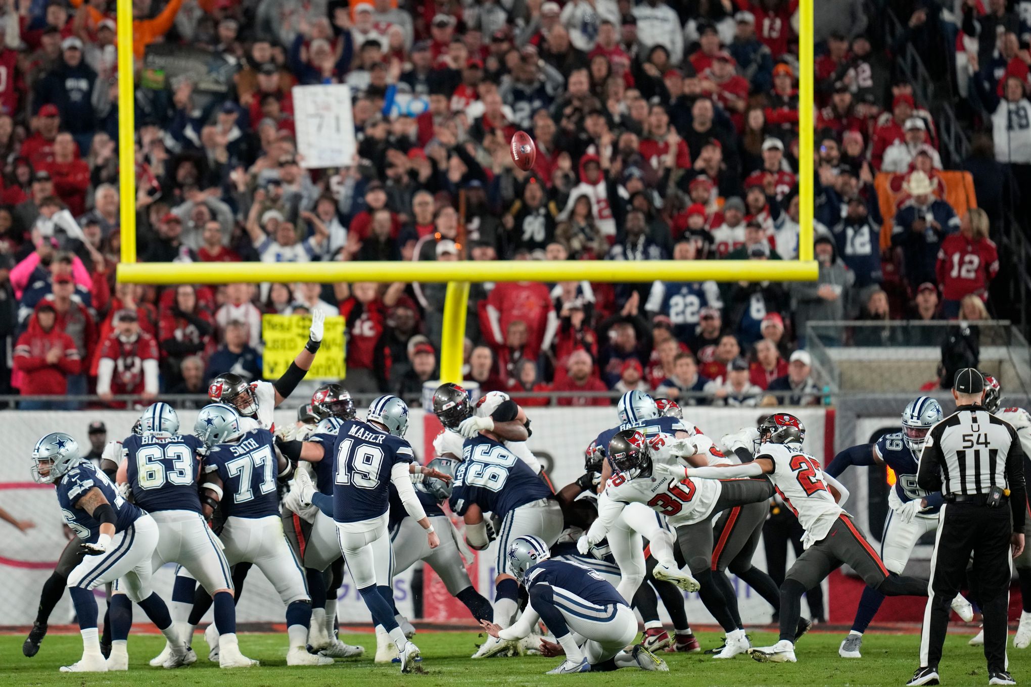 Instant Analysis of Cowboys 31-14 wild-card win over the Buccaneers