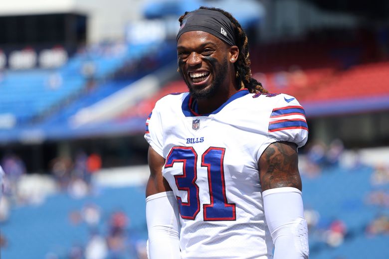 Who is Damar Hamlin, Bills safety seriously injured