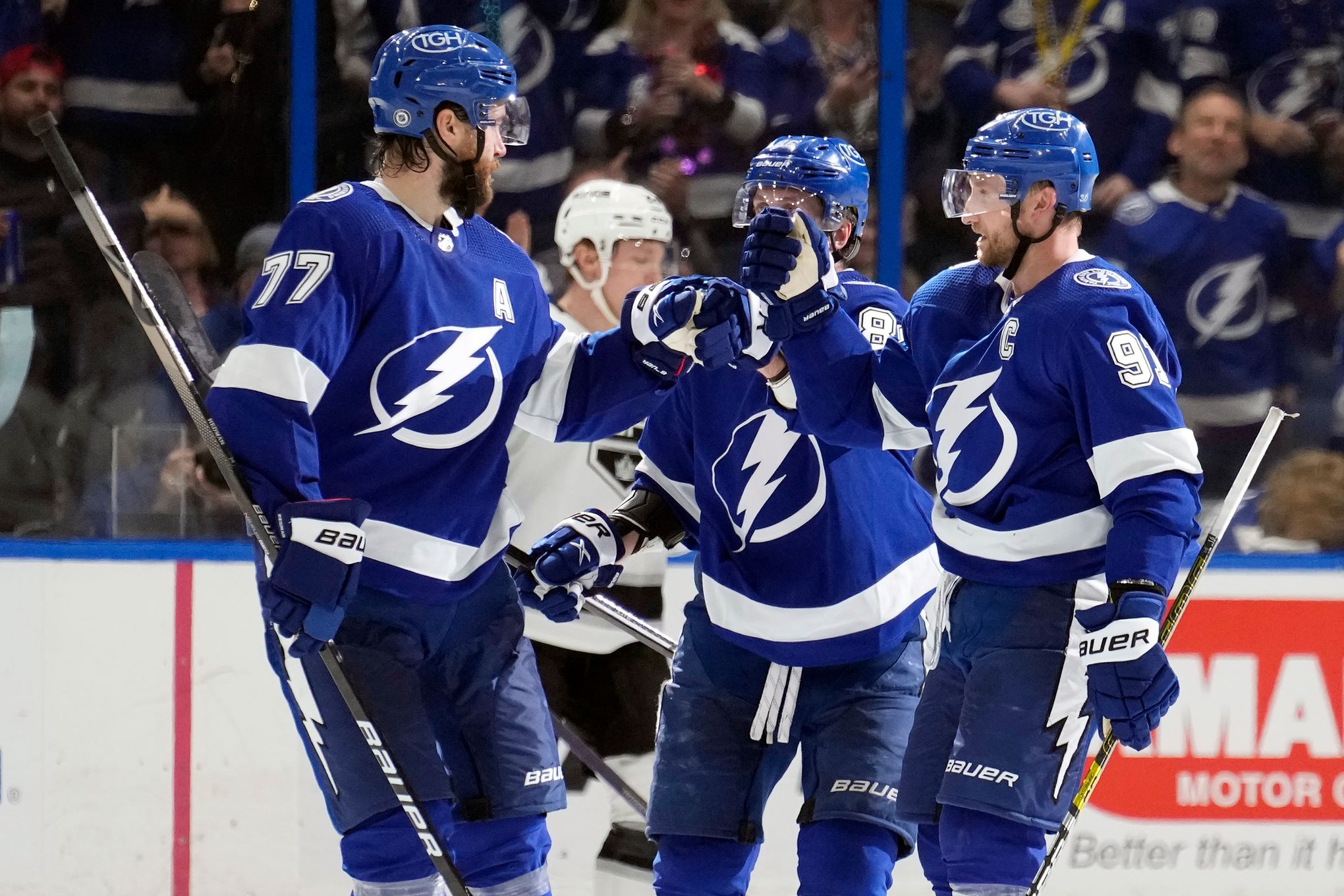 Lightning beat Kings 5-2