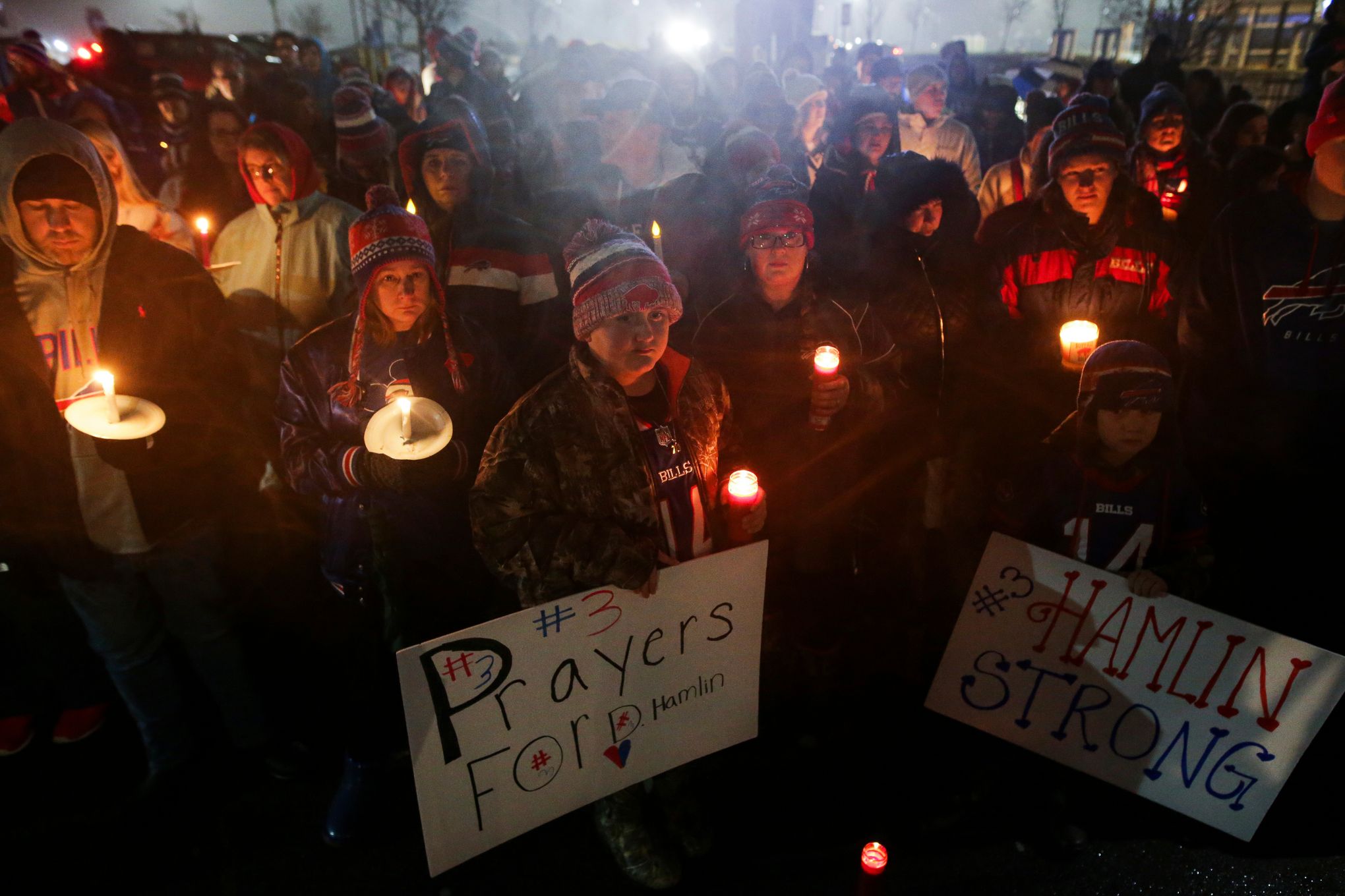 Titans Gather for Discussion, and Prayer, As Bills Safety Damar