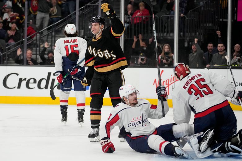 Montreal Canadiens lead Vegas Golden Knights after second period 