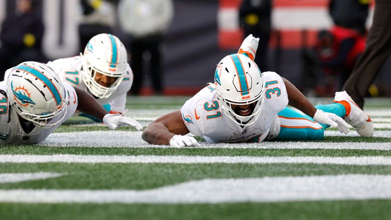 Dolphins injury report: Terron Armstead, Raheem Mostert updates