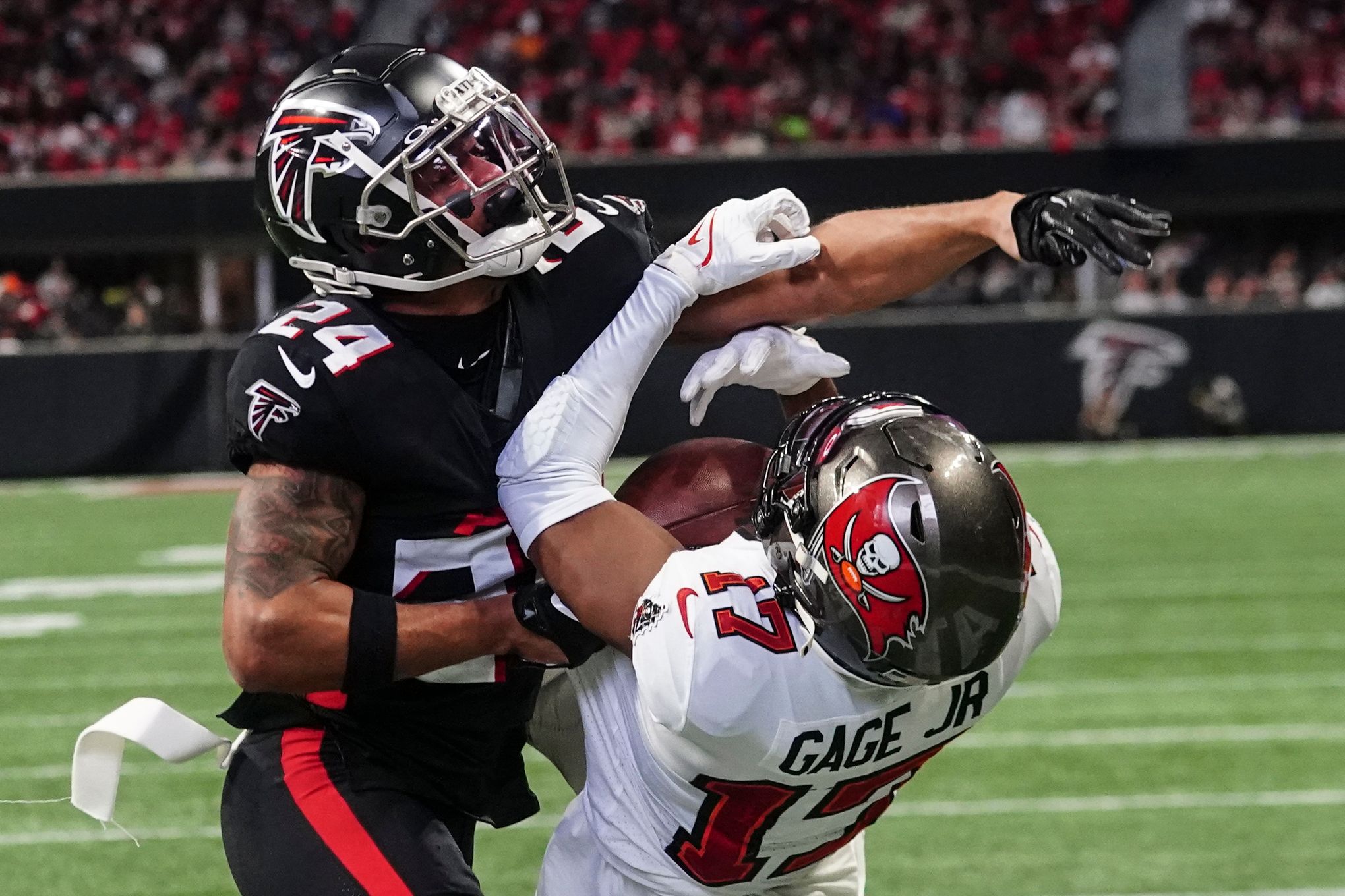 Drake London scores Falcons' first TD of the night vs. Panthers