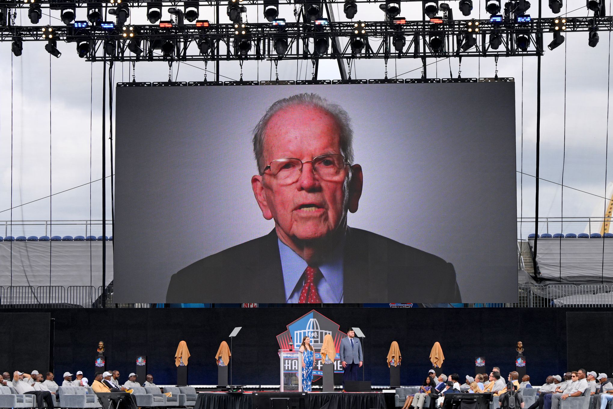 Hall of Fame NFL official Art McNally dies at age 97 