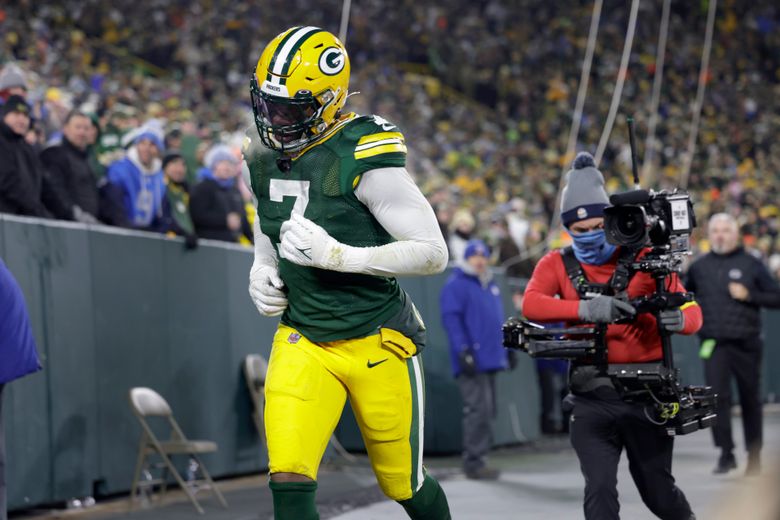 AP source: Packers LB Quay Walker fined $13,261 for shove