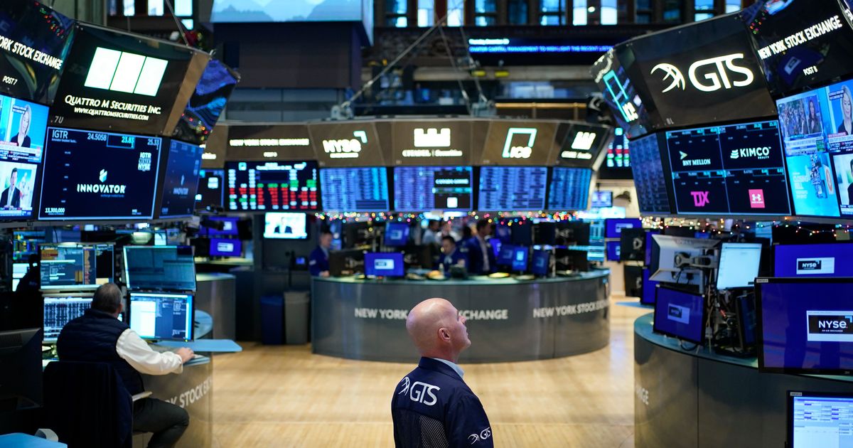 Signals point to gentler Federal Reserve in 2023