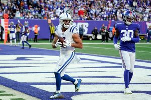 Giants rout Colts, reach playoffs for 1st time since 2016 - WISH