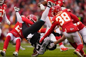 Rovell: Fade Chiefs, Mahomes at Home vs. Jaguars