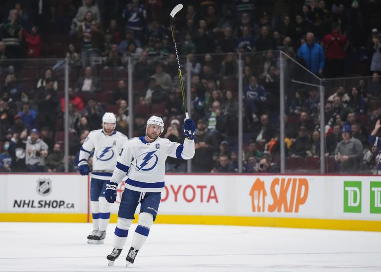 Tampa Bay Lightning's Steven Stamkos hat trick 