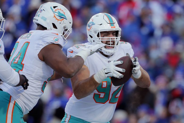 Josh Allen shoves prompt Bills-Dolphins Wild Card kerfuffle