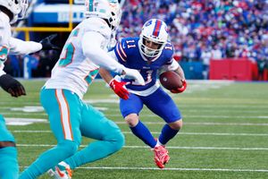 Josh Allen shoves prompt Bills-Dolphins Wild Card kerfuffle