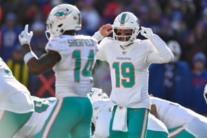 NFL playoffs: Bills sidestep Miami's upset attempt 