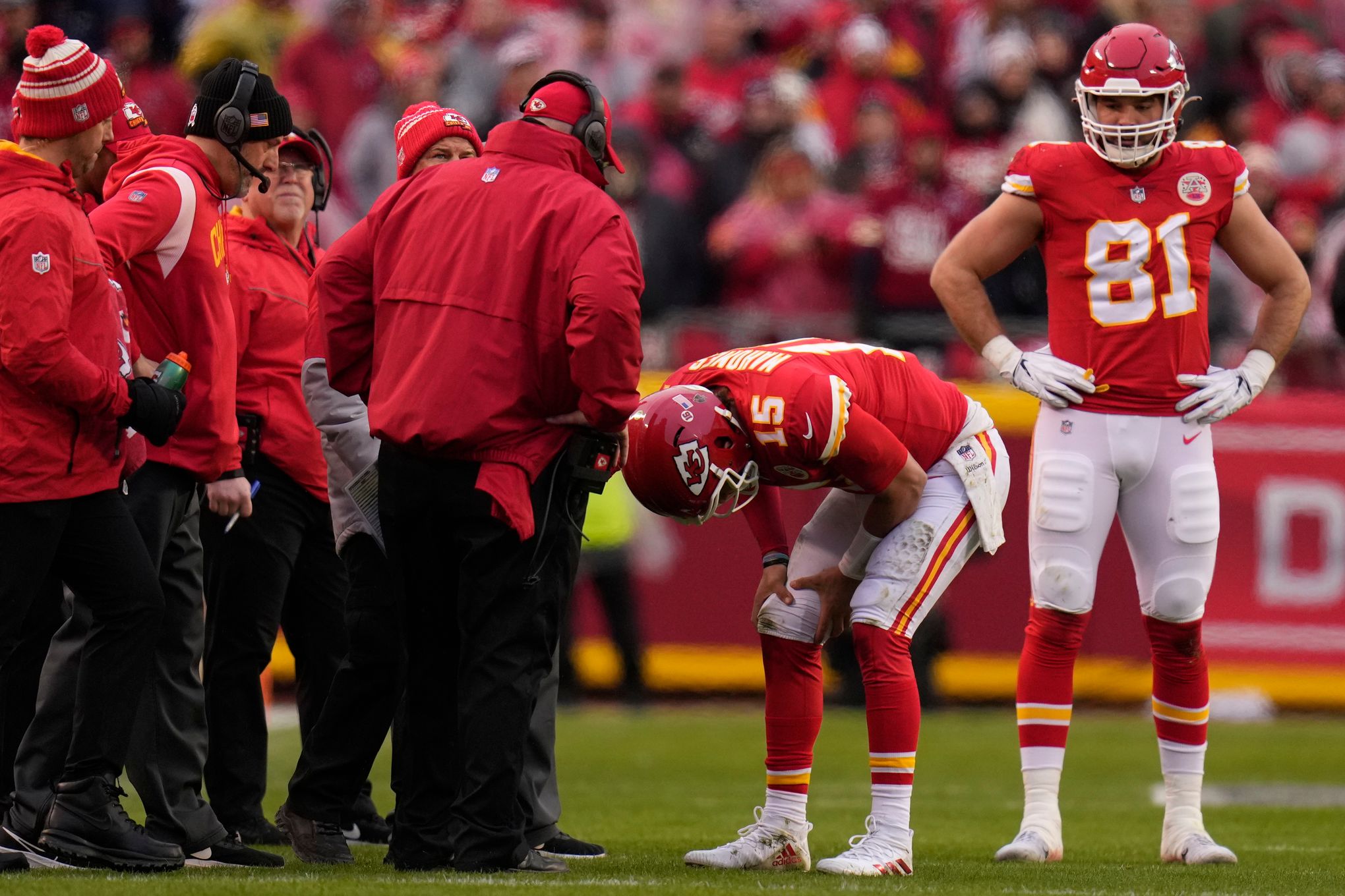 Mahomes plays through ankle injury in Chiefs' win over Jaguars - Chicago  Sun-Times