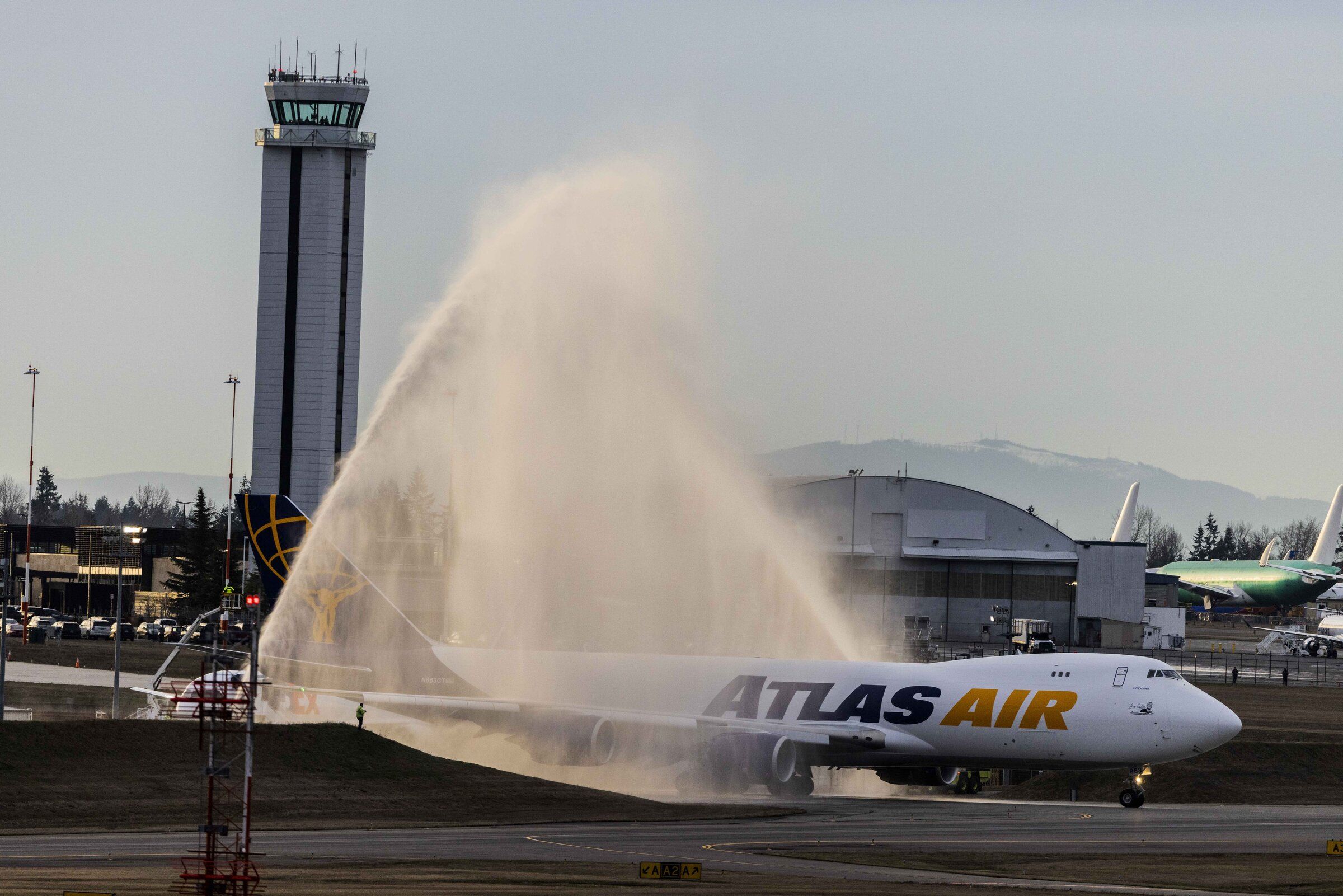 Last Boeing 747 to be built writes its name in the sky | The