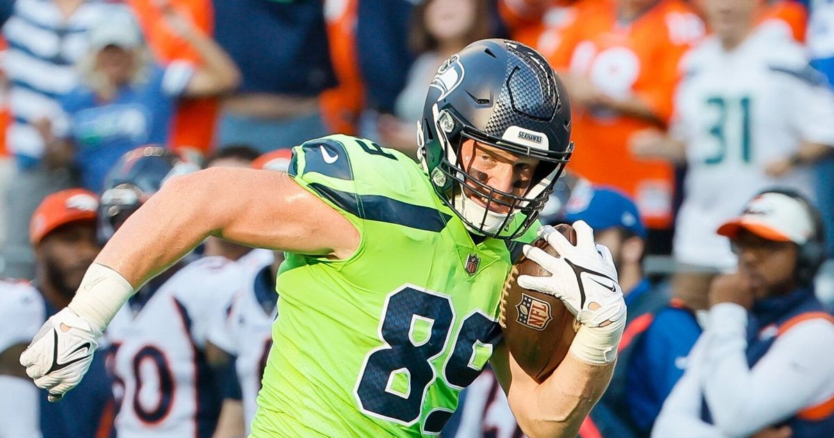 Seahawks getting plenty of production from trio of TEs