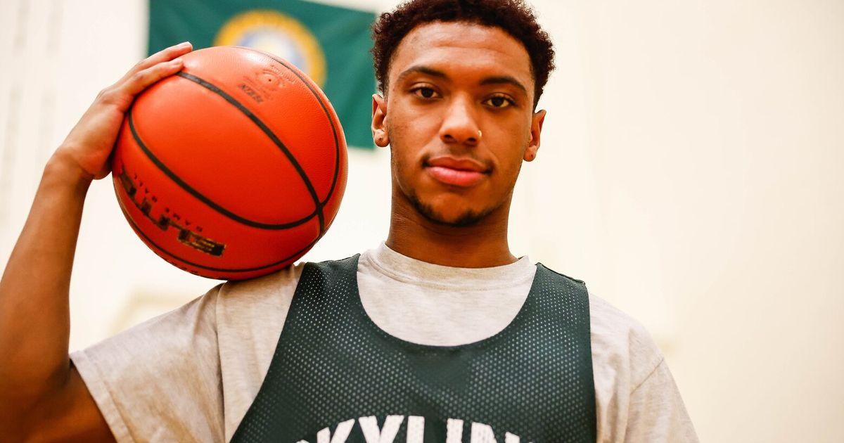 With Nahmier Robinson returning, Skyline boys have band back together
