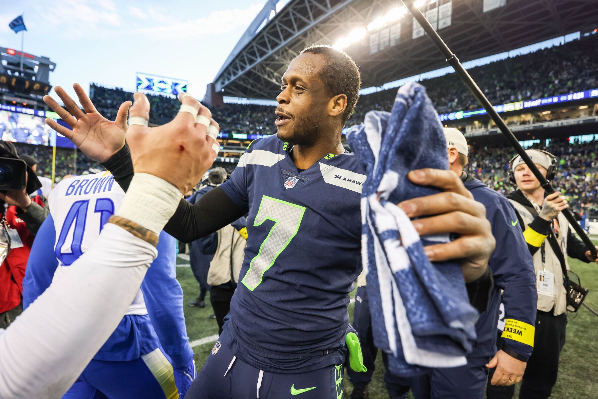 Geno Smith gives update on contract talks with Seahawks: 'It's