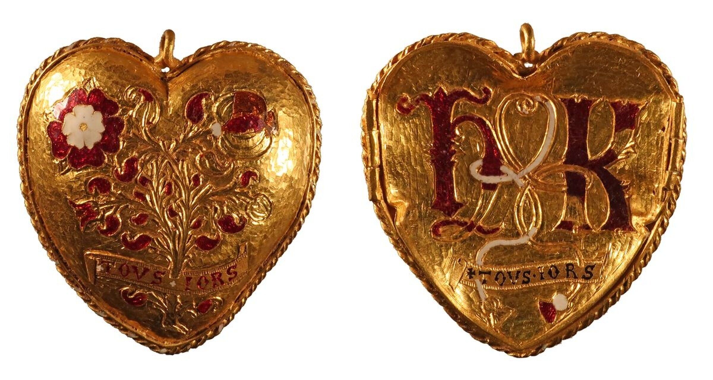 Metal detector hobbyist finds a 500-year-old pendant linked to