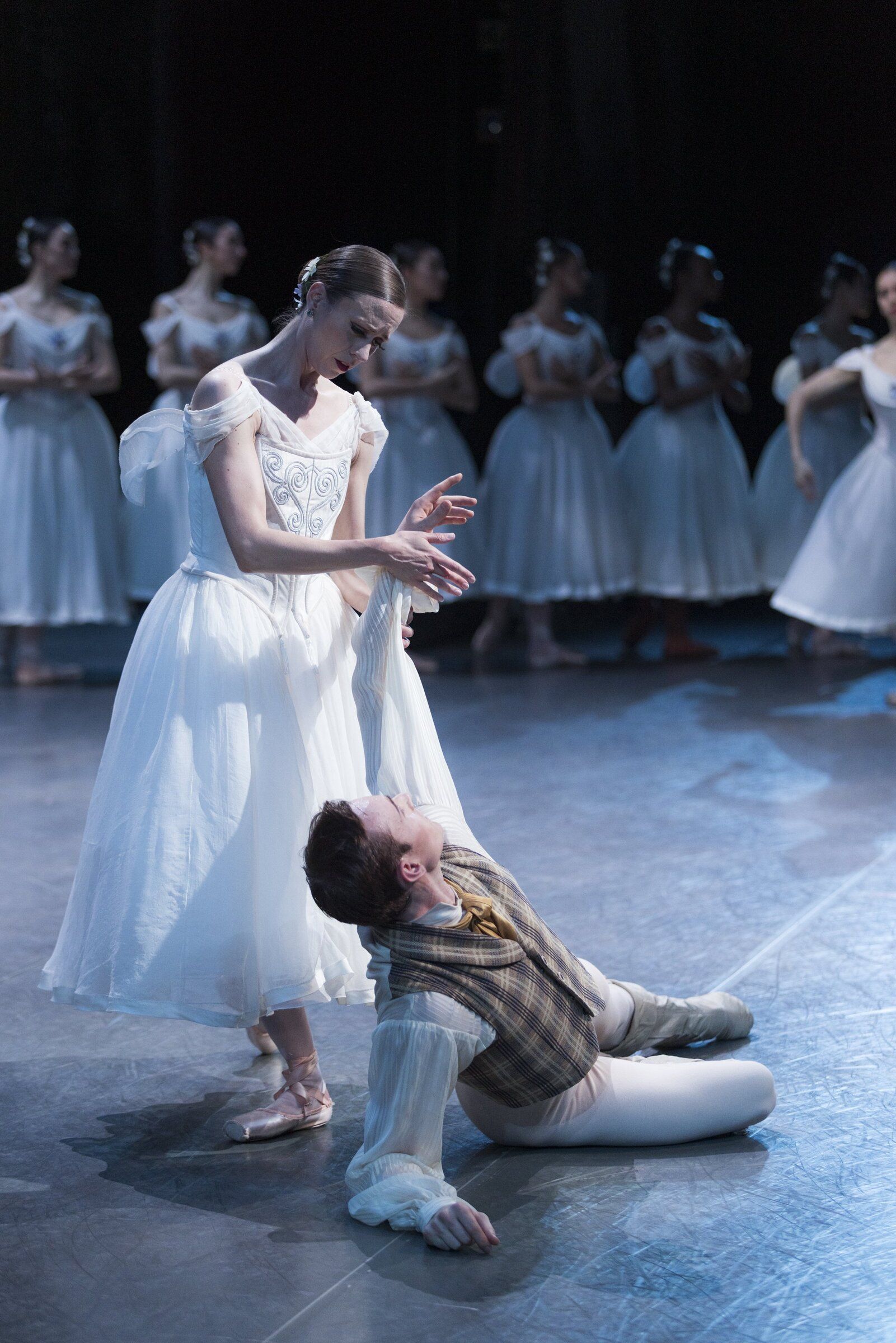 Love triumphs in Pacific Northwest Ballet's 'Giselle' | The