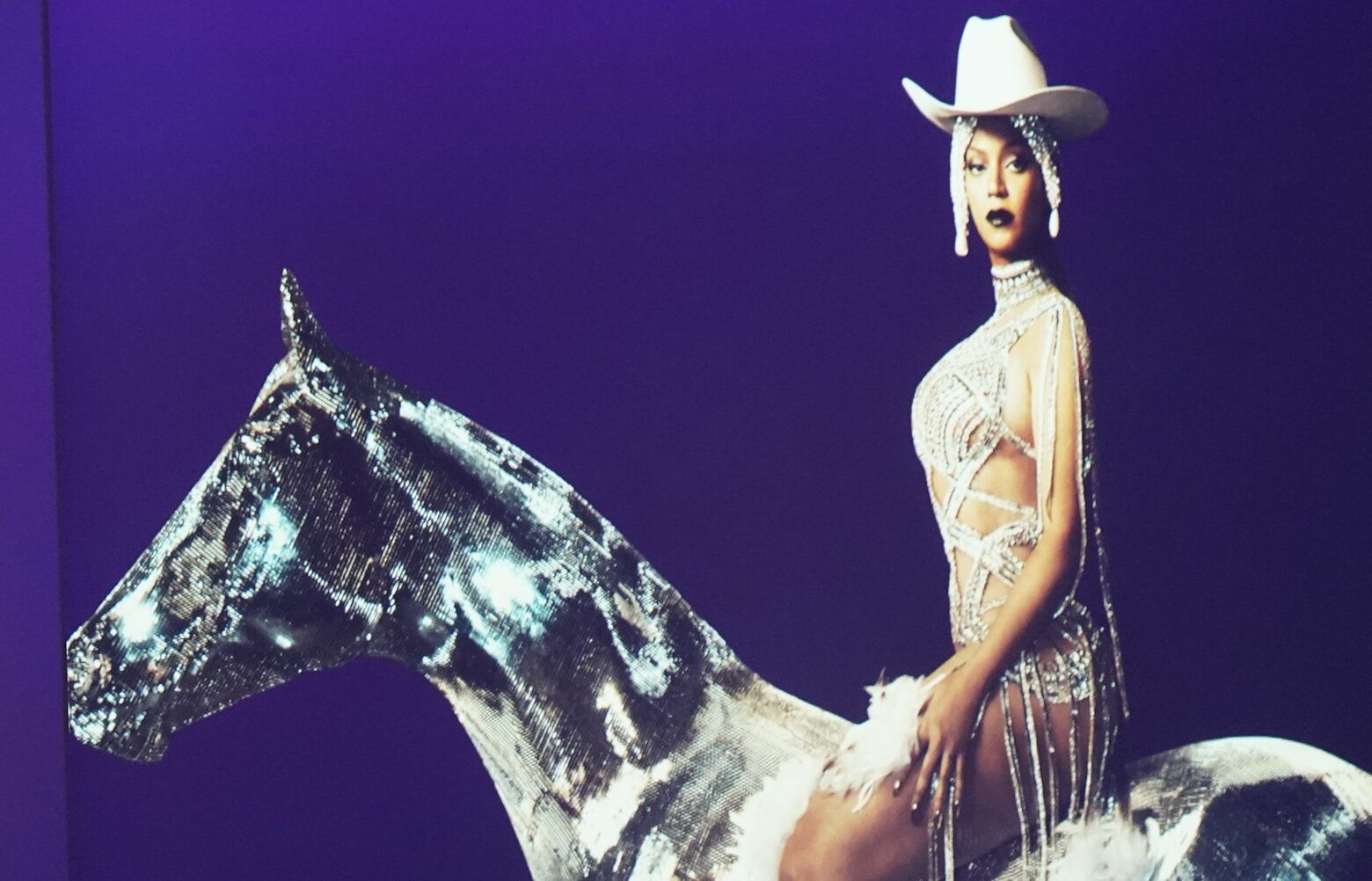 Beyoncé’s Disco-ball Cowboy Hat Blew Up The Internet — And Sales For ...