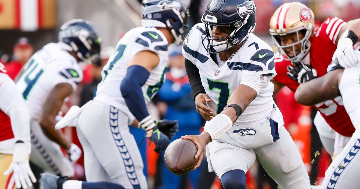 Top 5 Seahawks Players of All-Time + Fan Rankings - Pro Sports Outlook