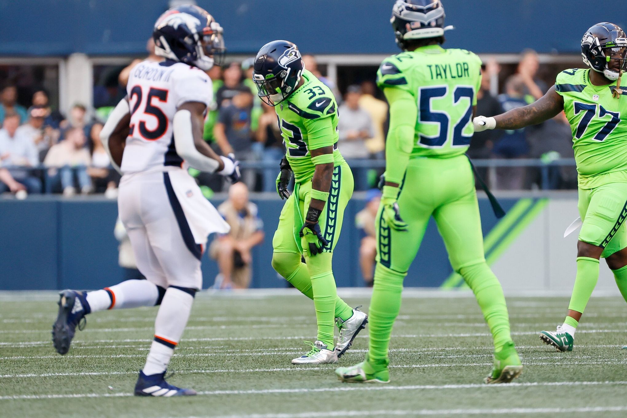 Seahawks safety Adams doing 'everything' to get his leg 'right