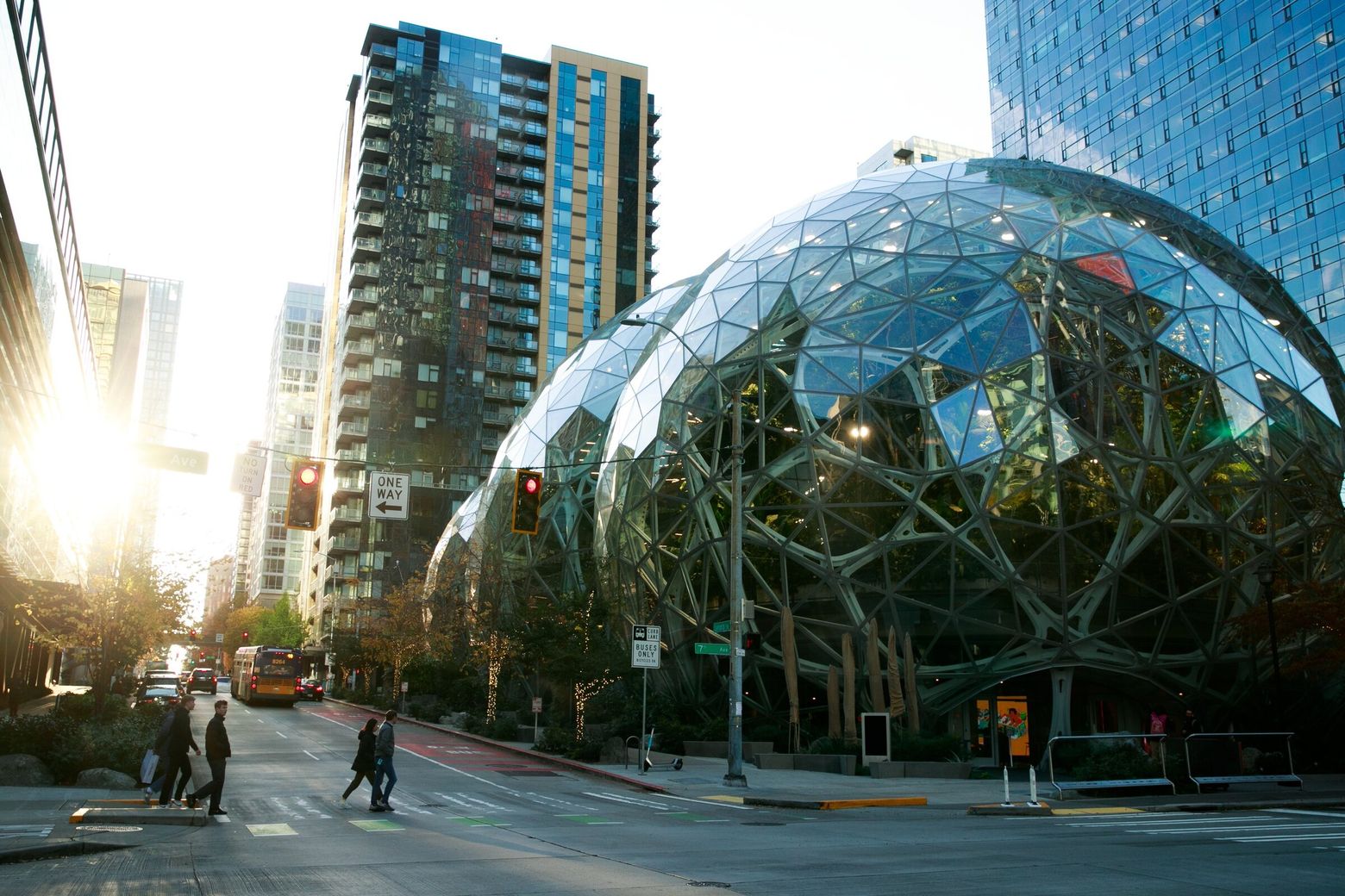 Amazon will require employees to return to the office 3 days a week | The  Seattle Times